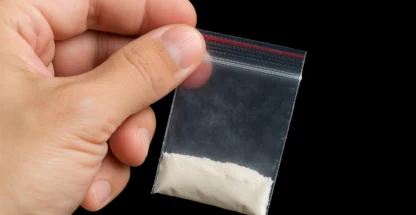 Pó de macaco: O que é, riscos e perigos da droga